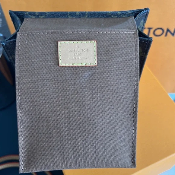 🤎 Louis Vuitton Petit Sac Plat🤎 - Picture 4 of 7